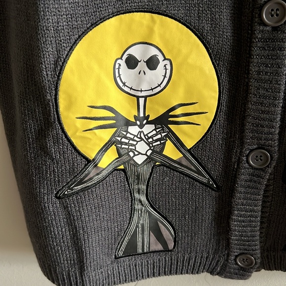 Embroidered Vest - Picture 4 of 5